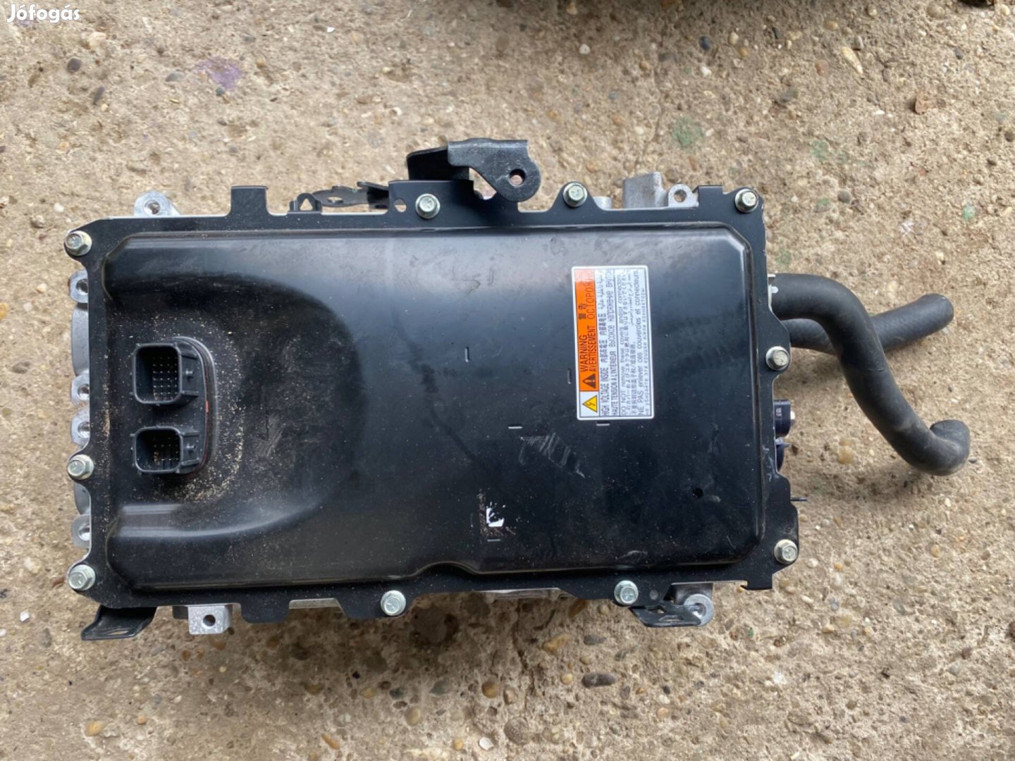 Toyota Rav4 2020 hibrid áram inverter