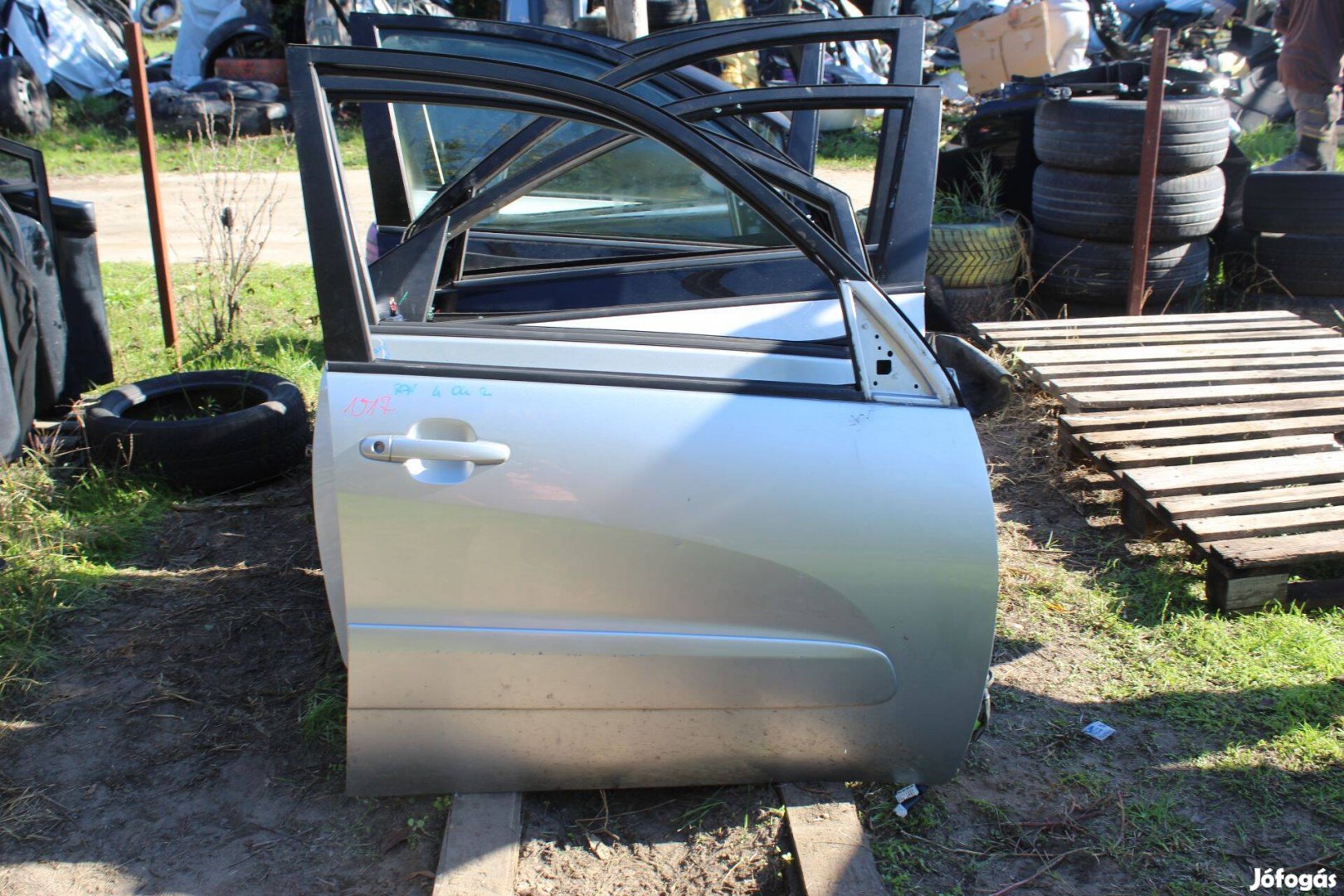 Toyota Rav4 2 2004 jobb első ajtó komplett, tükör nélkül (1517)