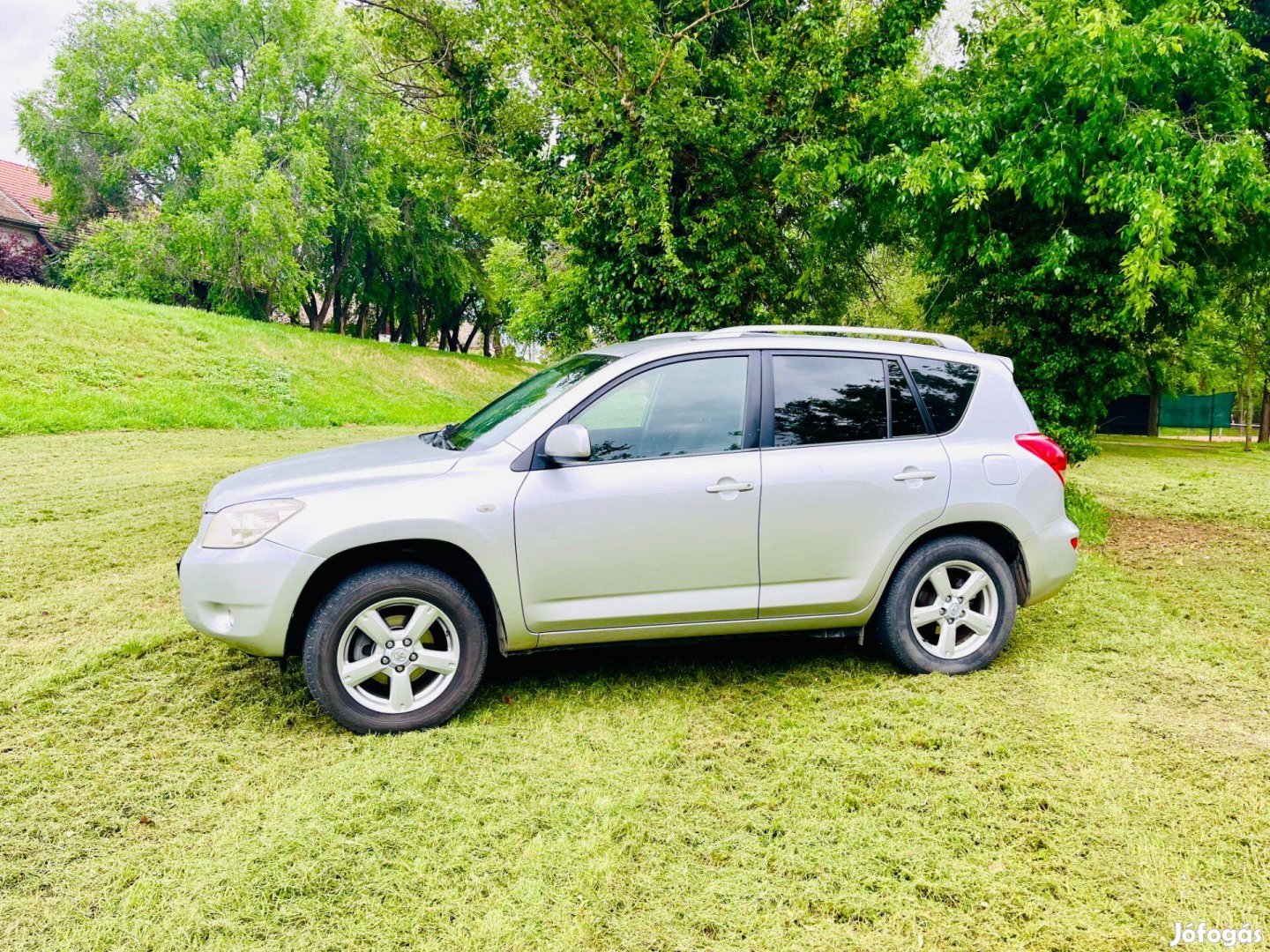 Toyota Rav4 2.2 D kiváló műszaki és esztétikai állapotban eladó