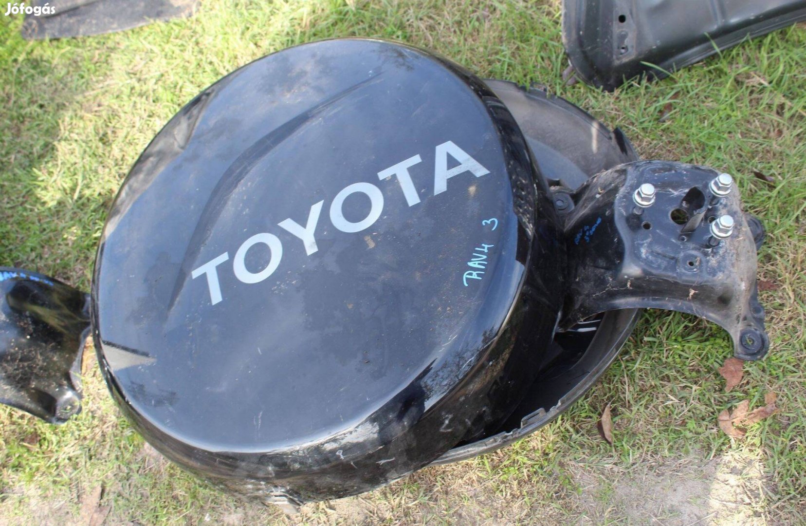 Toyota Rav4 3 2006-2011 pótkerék tartó takaróval