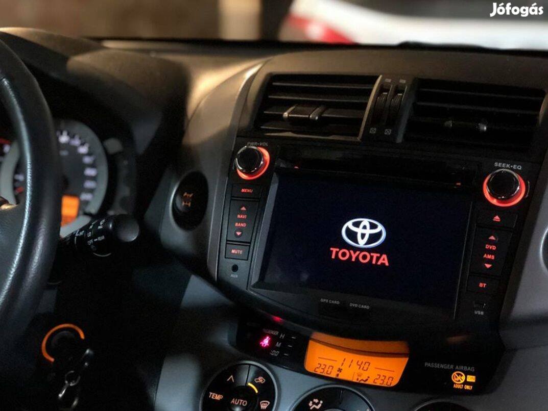 Toyota Rav4 Android Multimédia GPS Rádió Tolatókamerával