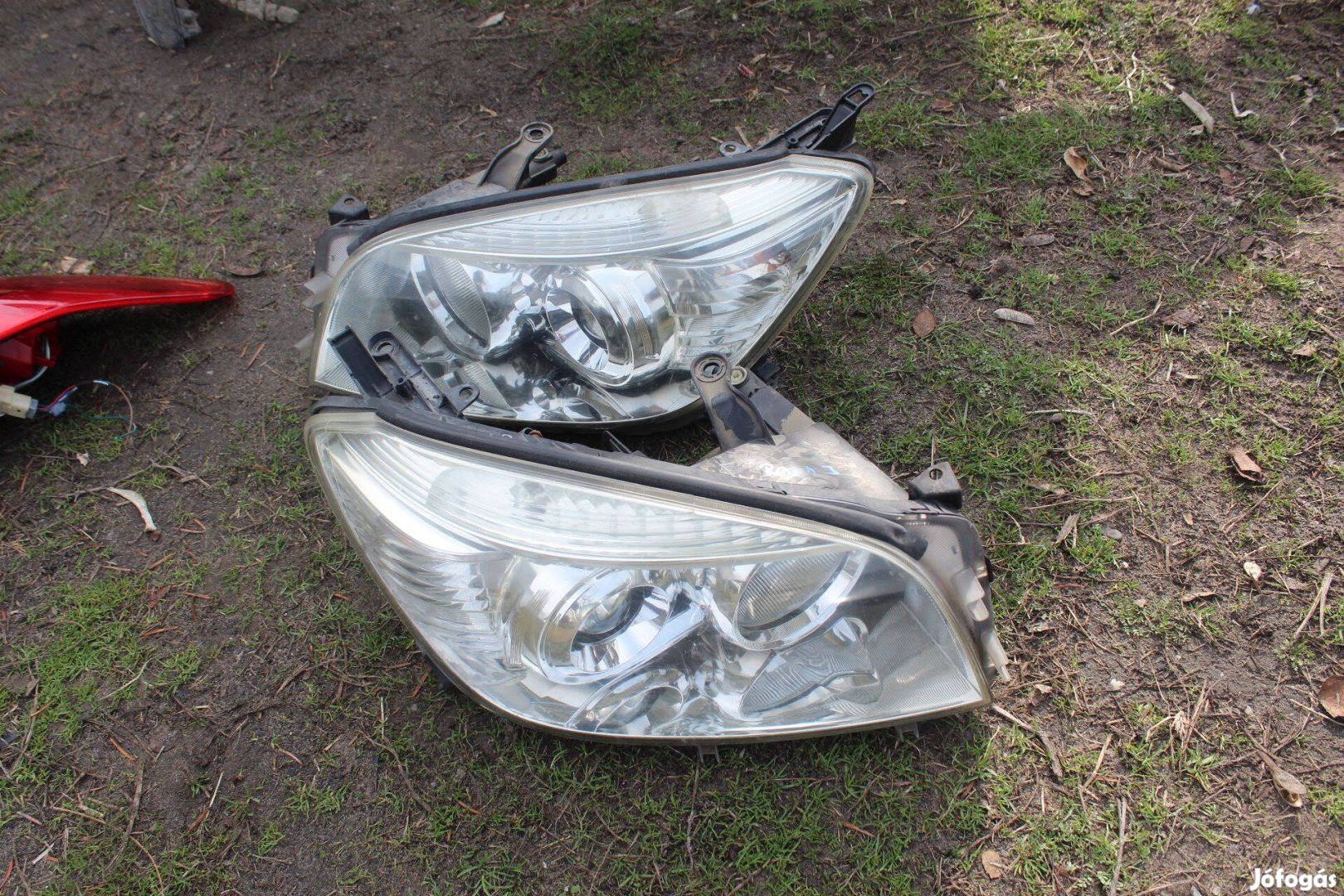 Toyota Rav4 III 2006-2013 fényszórók