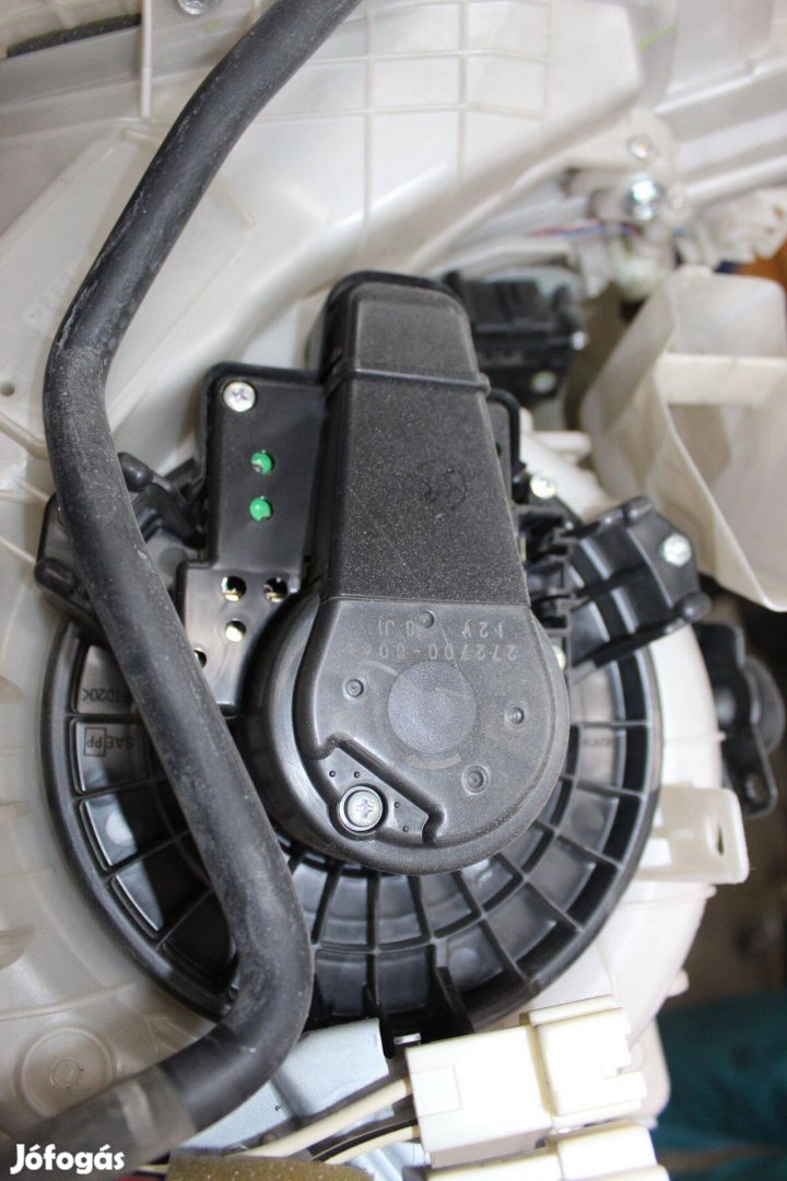 Toyota Rav4 III 2006-2013 fűtőmotor 2727008044