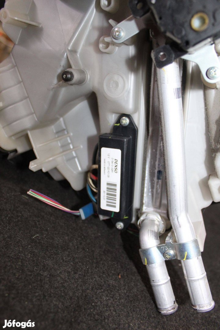 Toyota Rav4 III 2006-2013 fűtőradiátor 0134100251