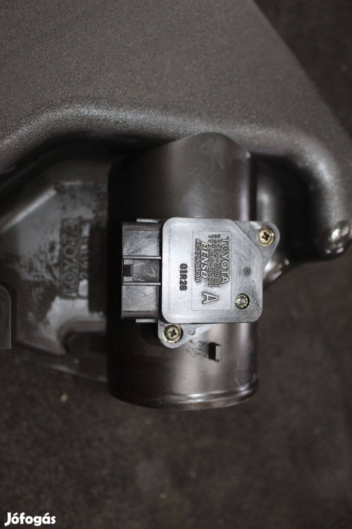 Toyota Rav4 III 2006-2013 légtömegmérő 2220430010