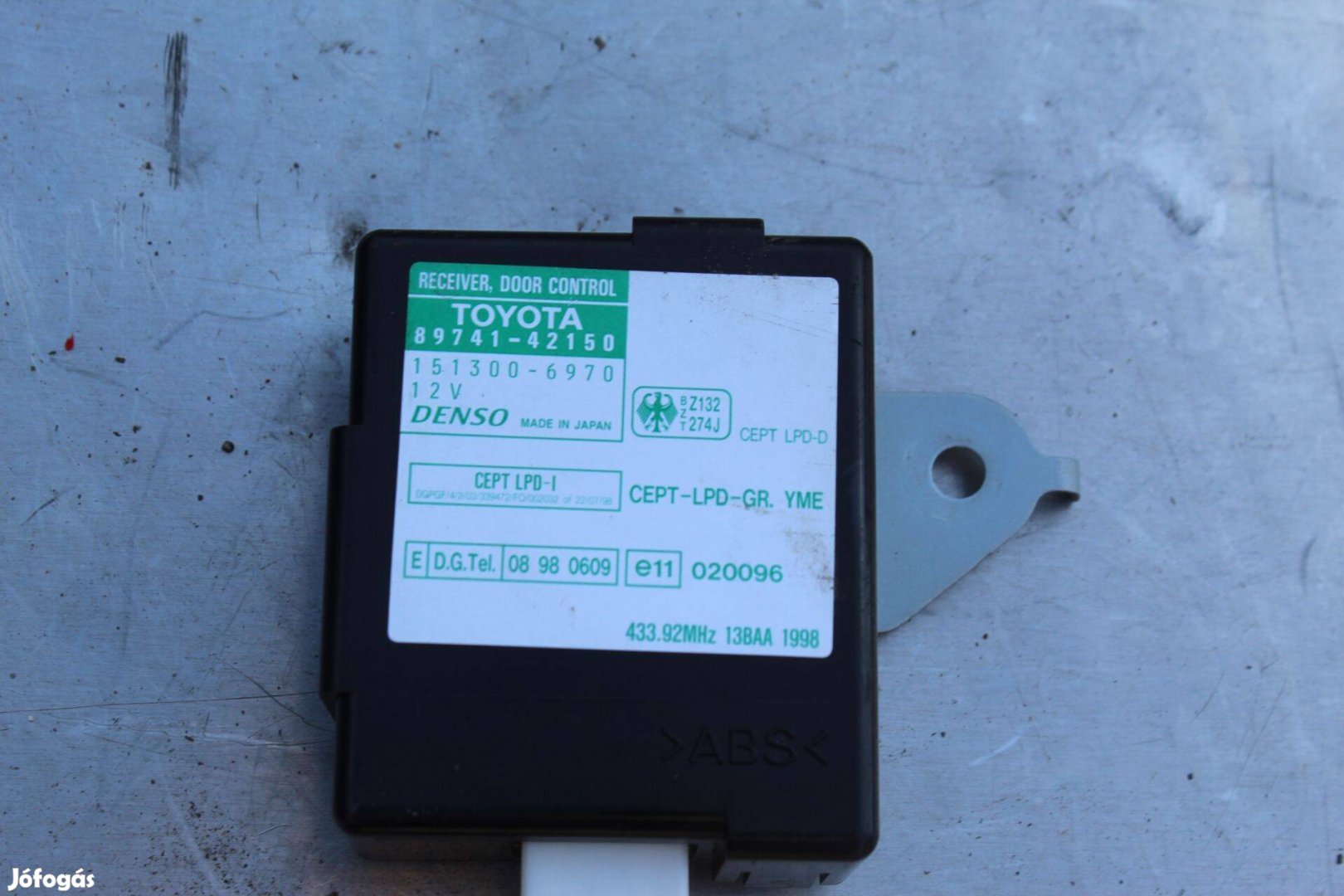 Toyota Rav4 II. Ajtóvezérlő 89741-42150
