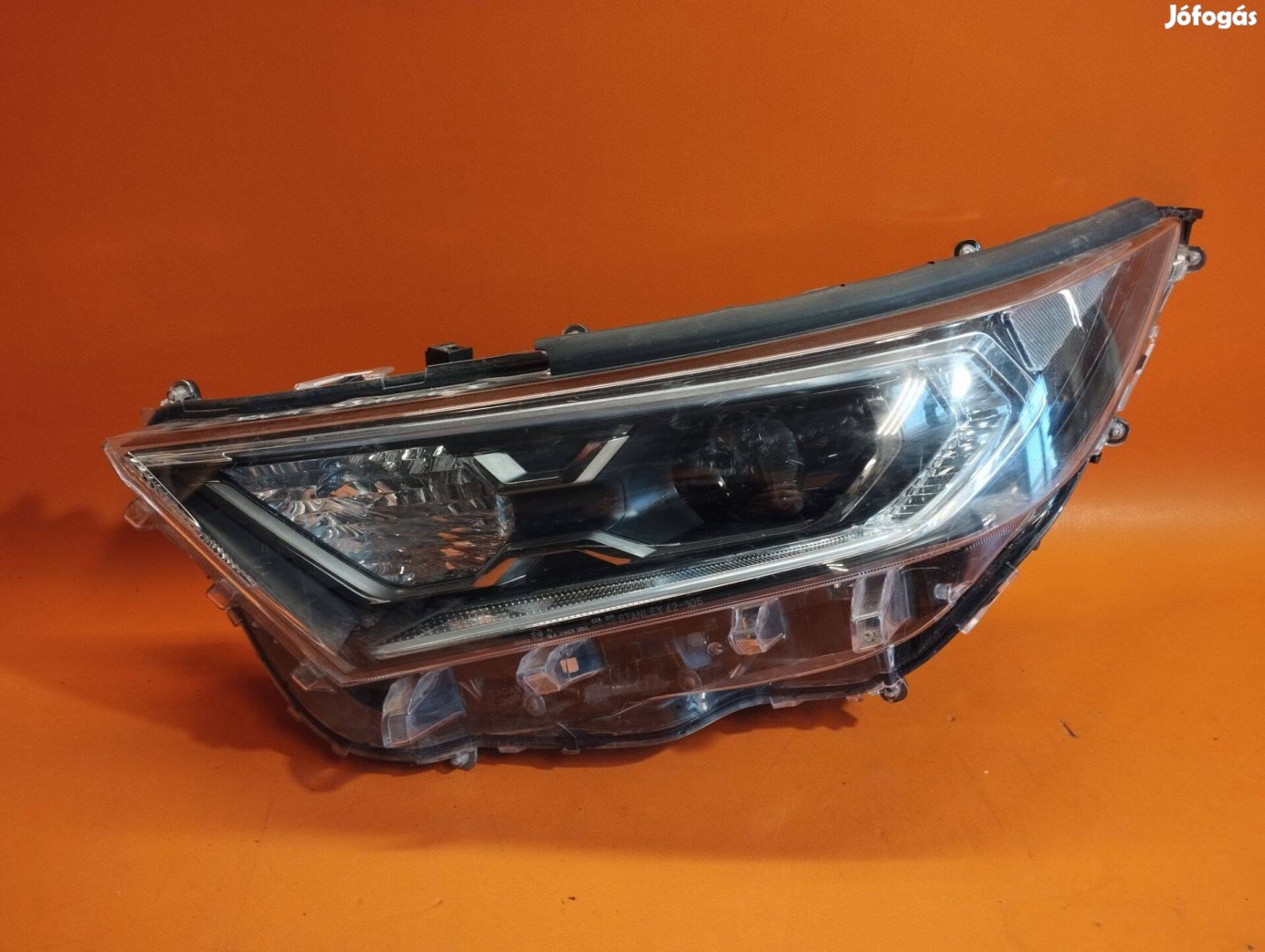 Toyota Rav4 bal led lámpa 42-105 (S3.120.1125)