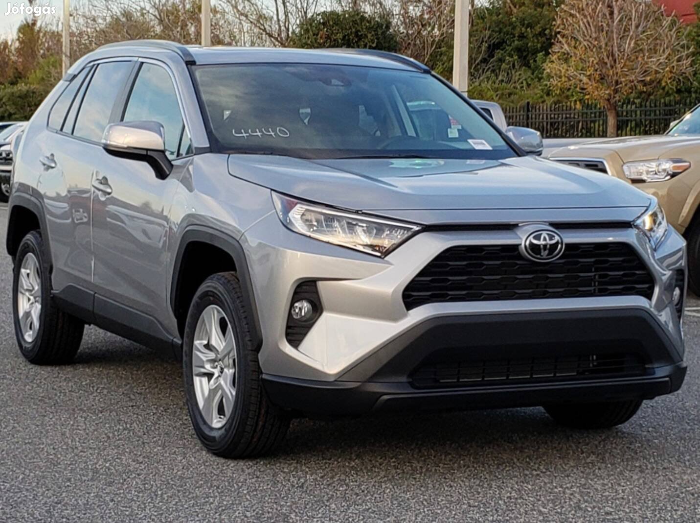 Toyota Rav4 fekete tetőkárpit