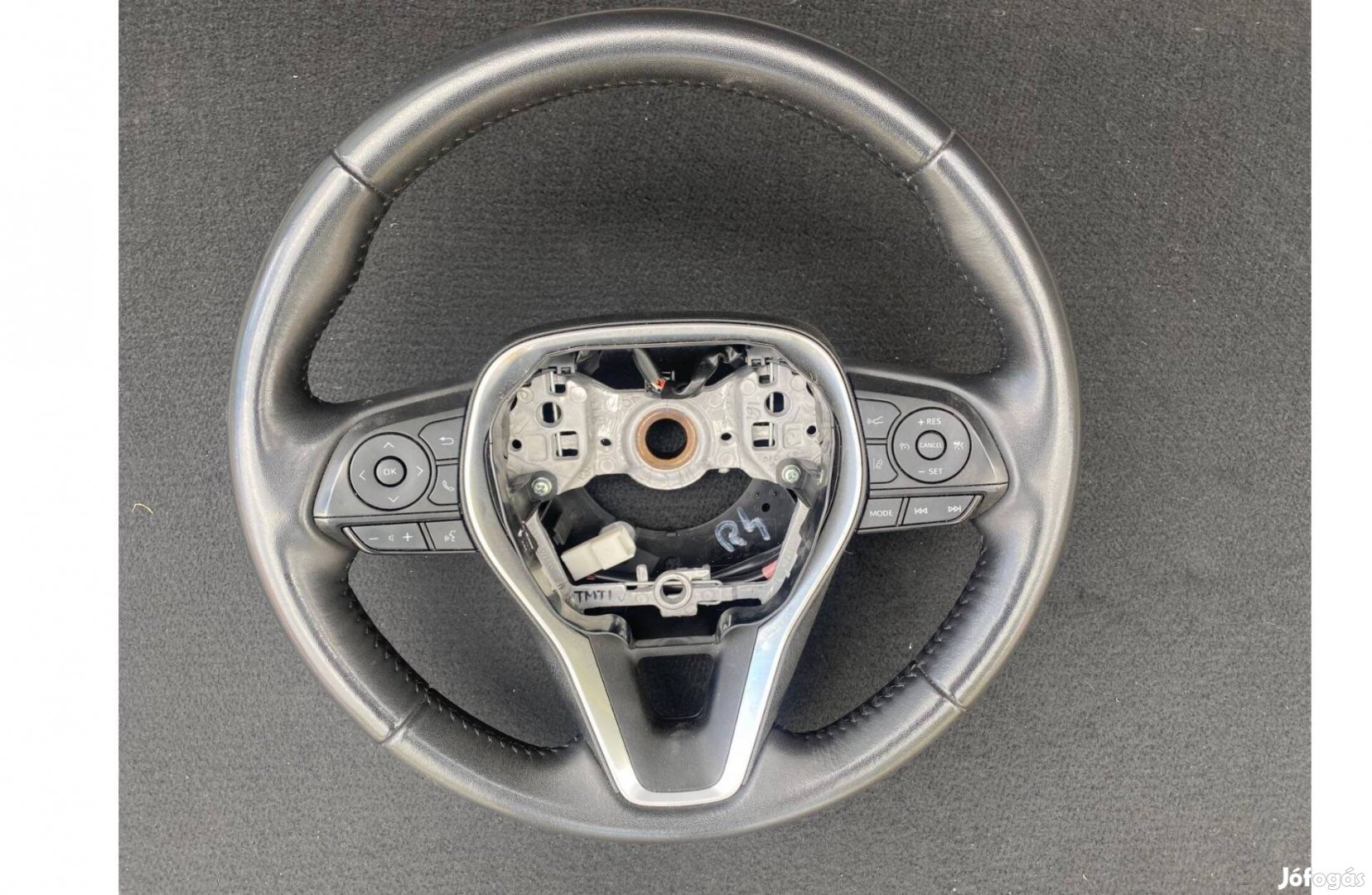 Toyota Rav4 fűthető multikormány