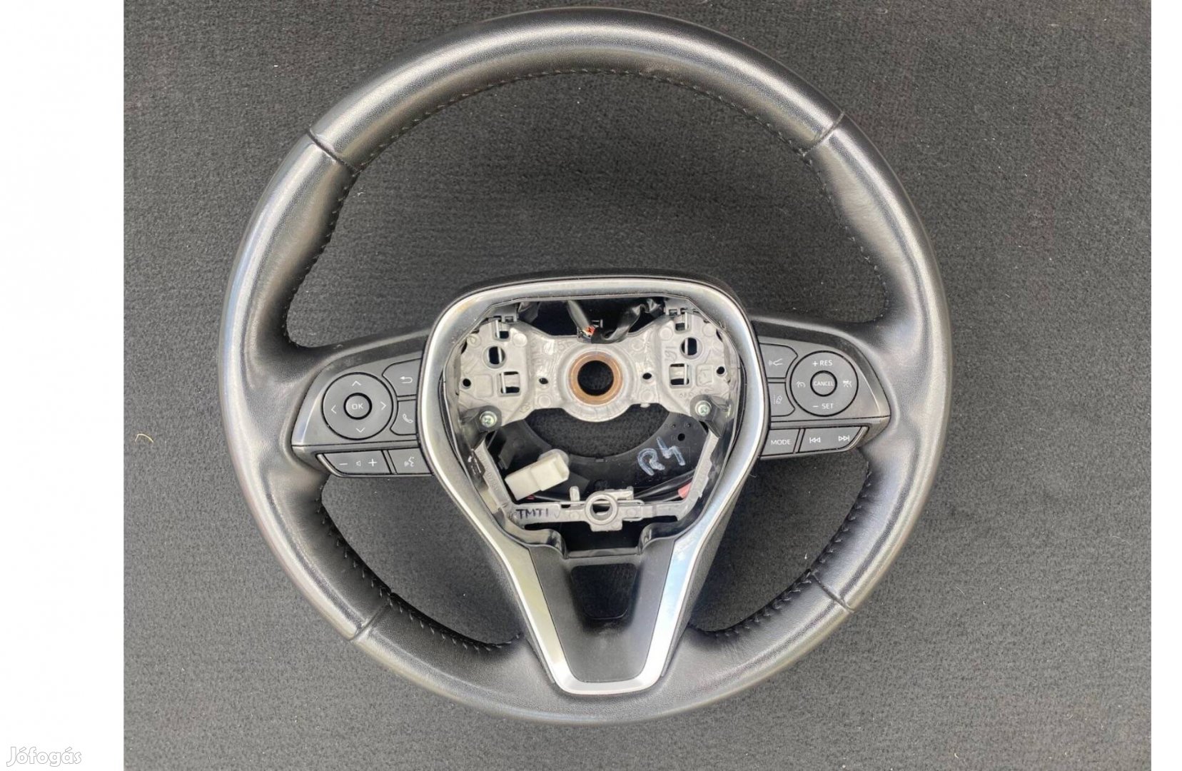 Toyota Rav4 fűthető multikormány