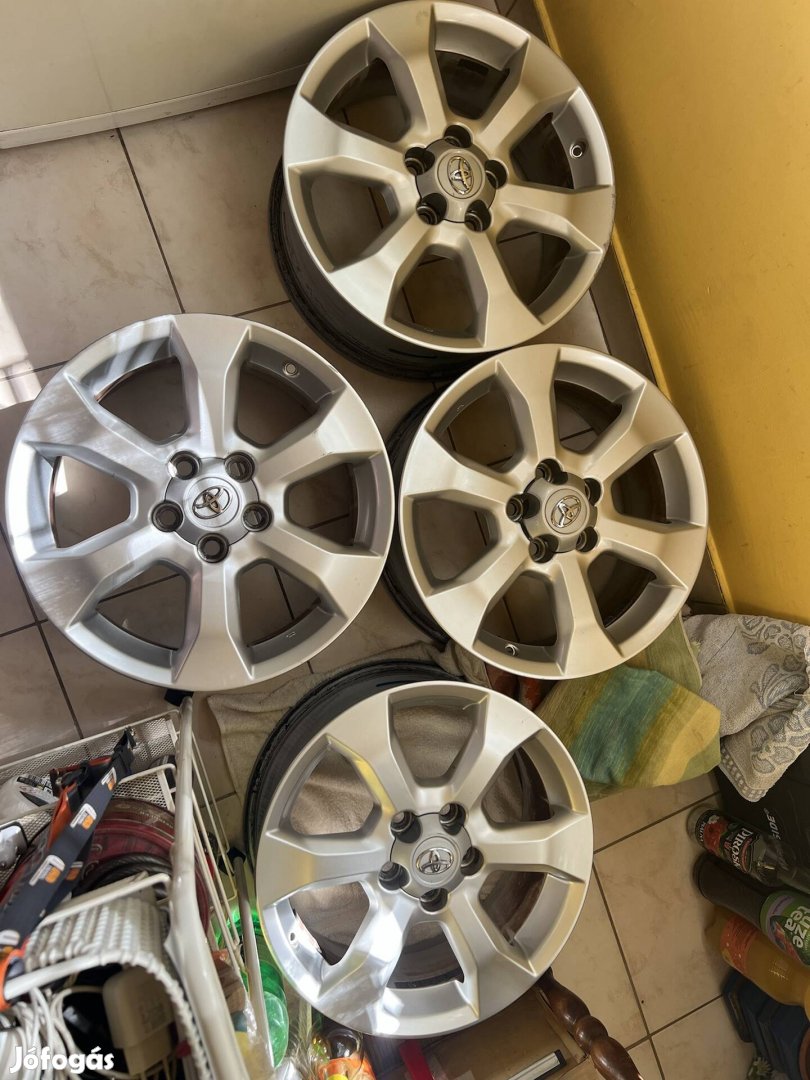 Toyota Rav4 gyári alufelni szett 17"