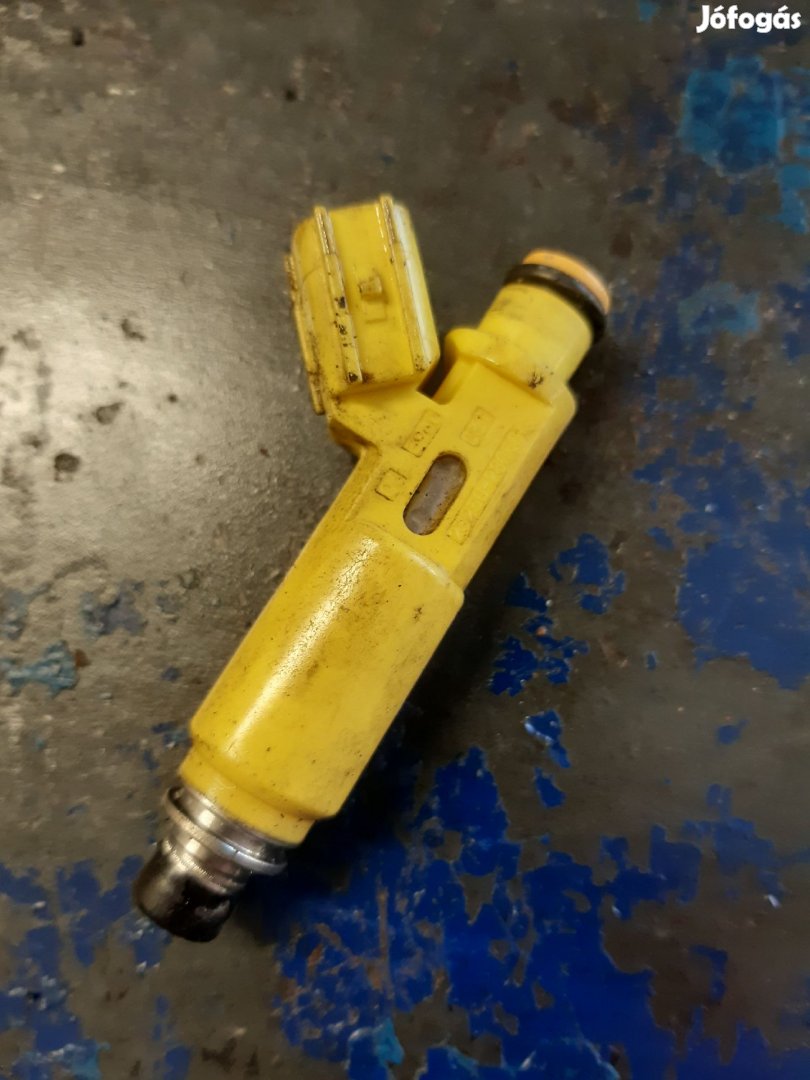 Toyota Rav 4 00-05 Injektor Porlasztó Befecskendező