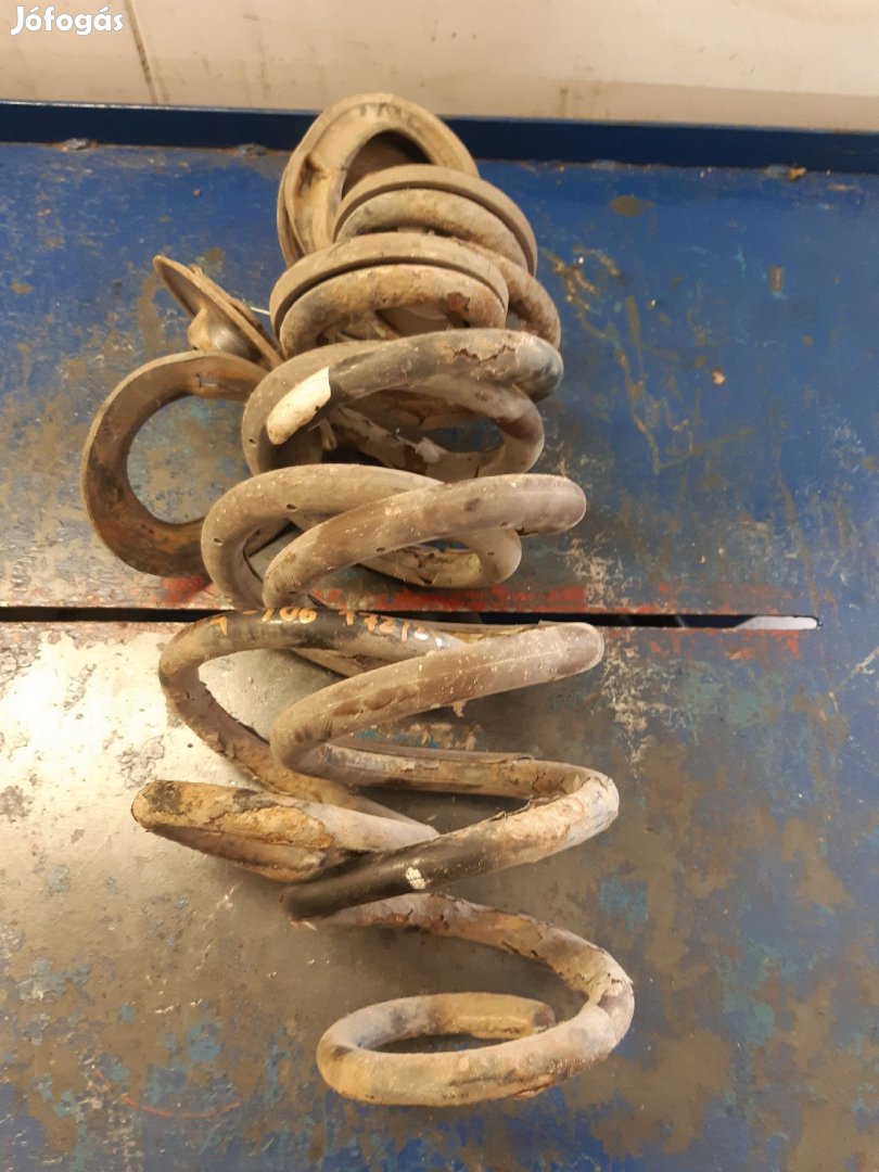 Toyota Rav 4 05-13 Hátsó Rugó Pár