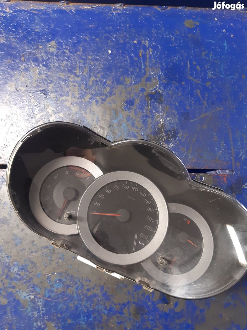 Toyota Rav 4 05-13 Óraegység Kilométeróra