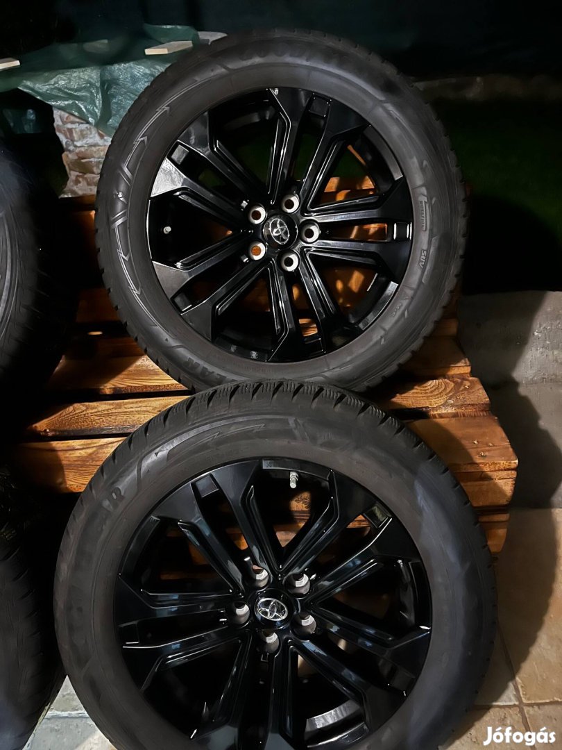Toyota Rav 4 18 téli szerelt kerek szett eladó