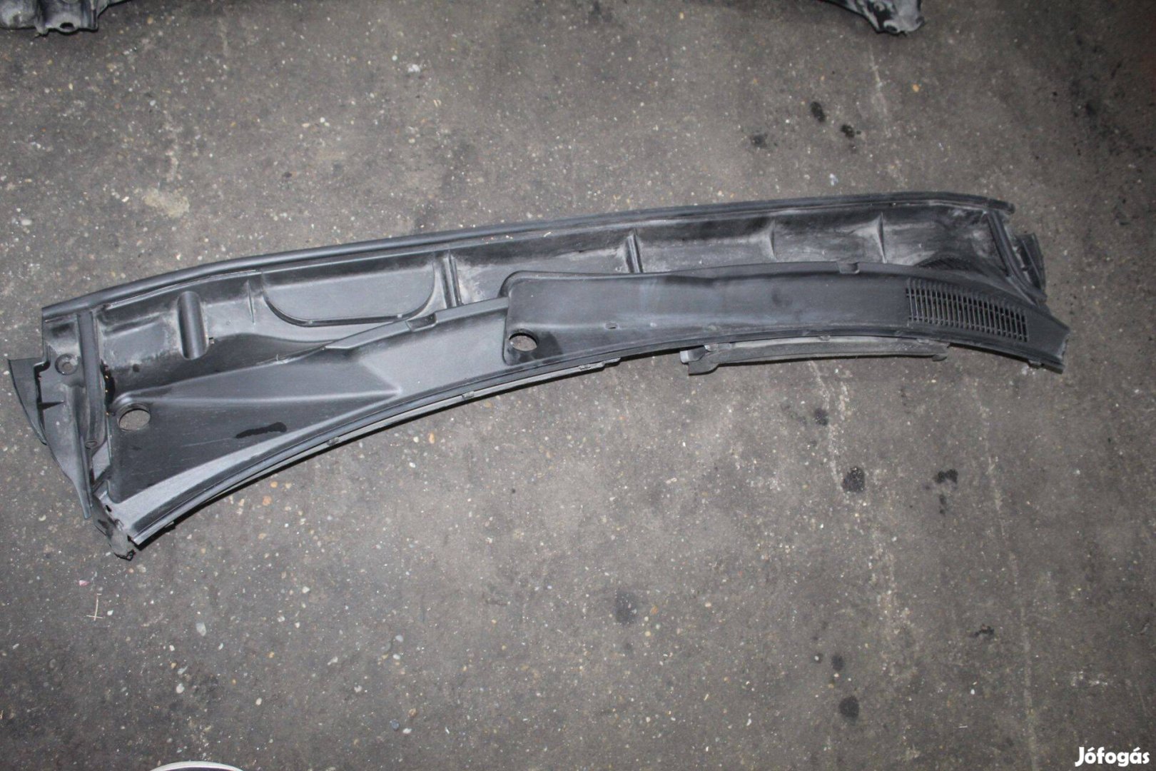 Toyota Rav 4 III 2006-2013 levélfogó rács 5570842140