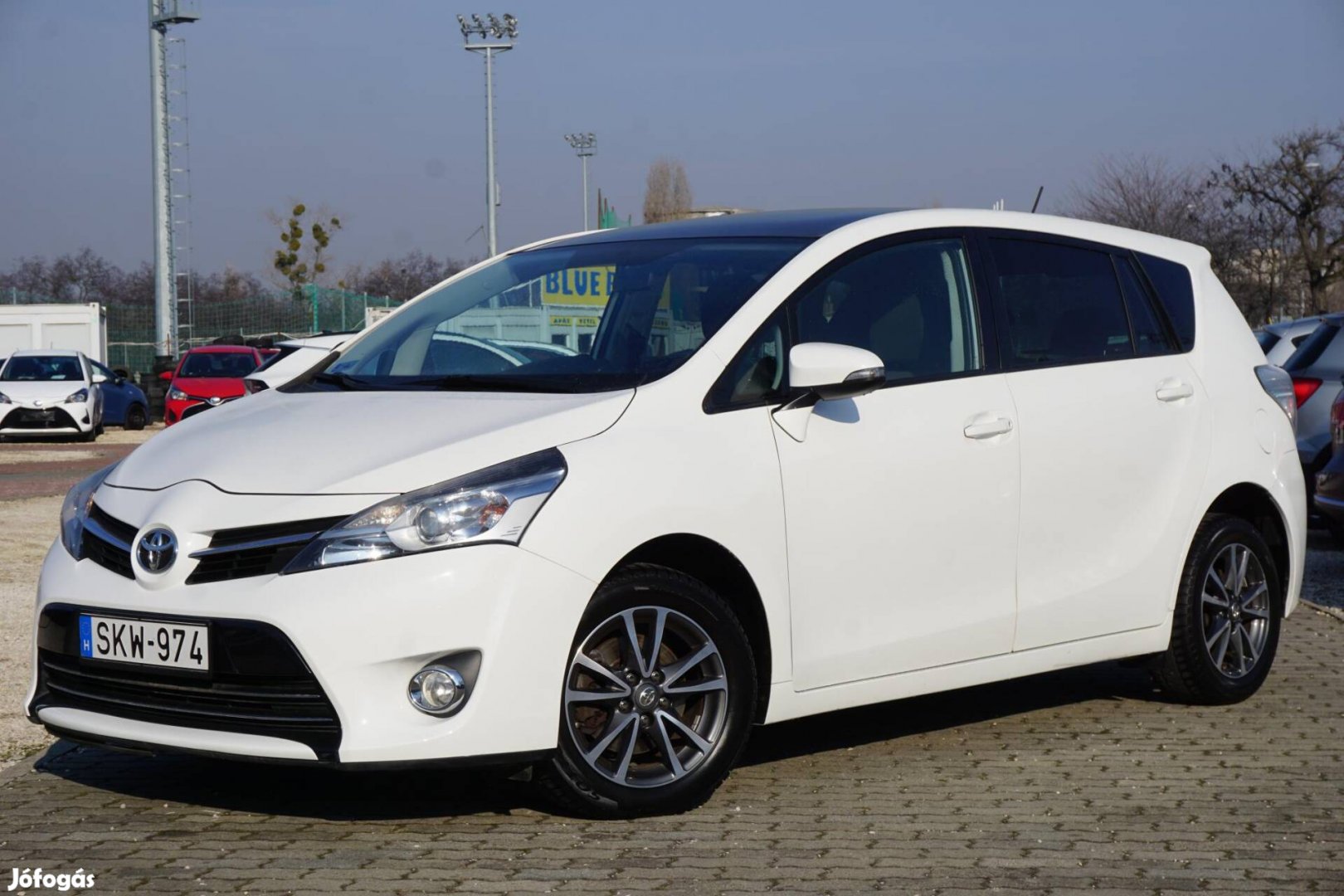 Toyota Verso 1.6 D-4D Executive Skyview TSS PAN...