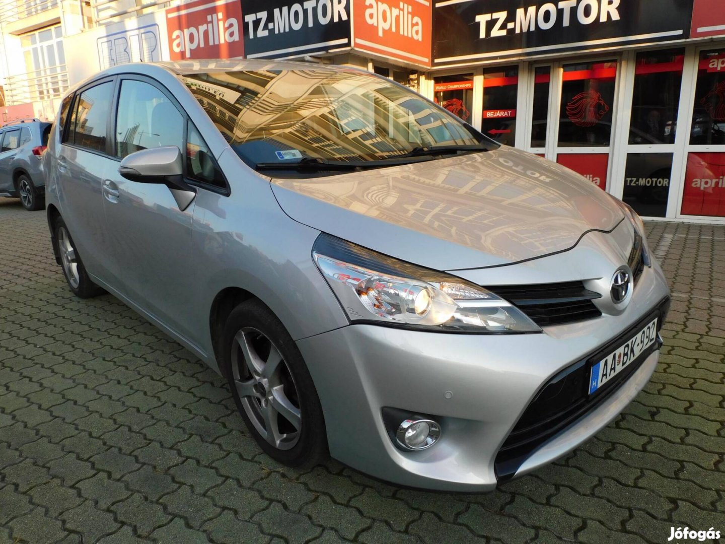 Toyota Verso 2.2 D-CAT Lounge