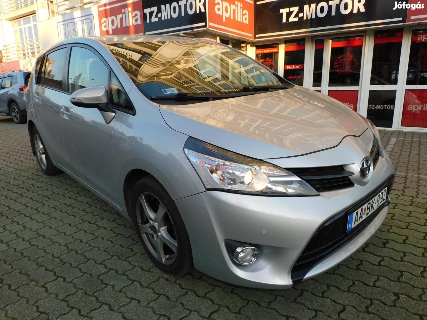 Toyota Verso 2.2 D-CAT Lounge