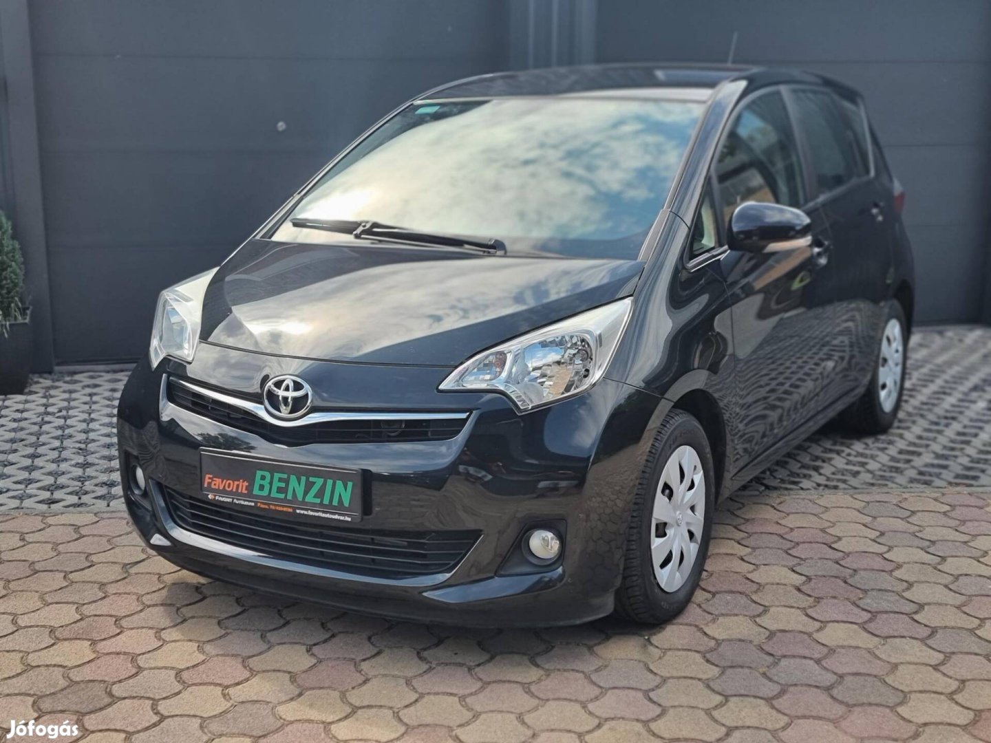 Toyota Verso-S Verso S 1.33 VVT-i Club Végigköv...