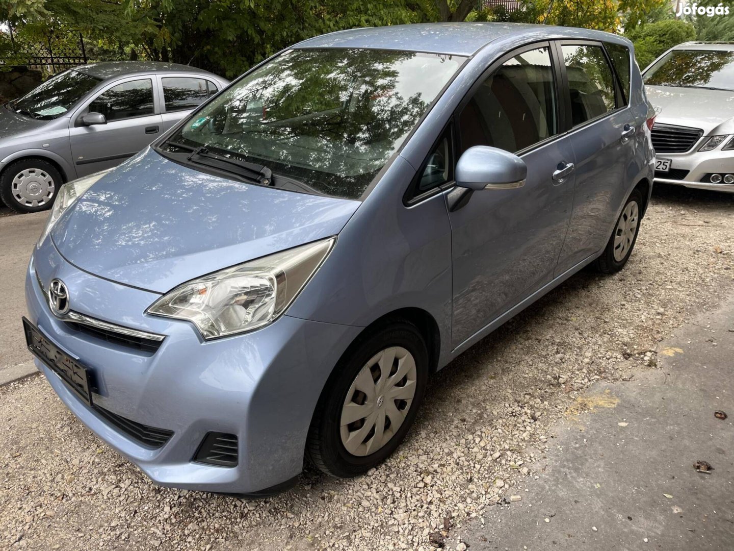 Toyota Verso-S Verso S 1.4 D-4D téli-nyári gumi...