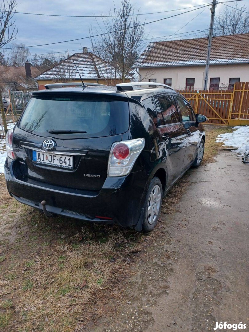 Toyota Verso kishaszonjármű Motorhibás!!
