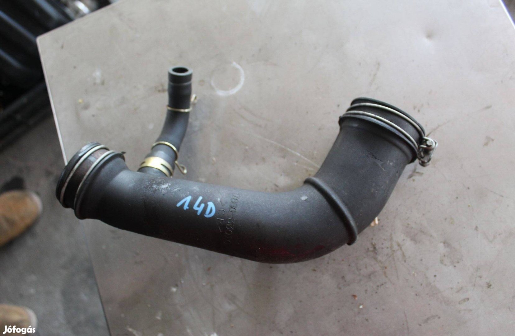 Toyota Yaris1 1999-2005 1.4D 1ND turbócső 17880-33010