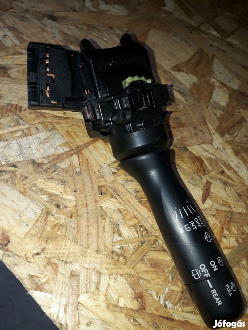 Toyota Yaris 05-10 Ablaktörlő Kapcsoló