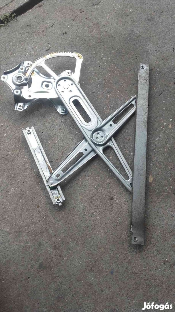 Toyota Yaris 05-10 Jobb Első Ablakemelő Szerkezet Elektromos