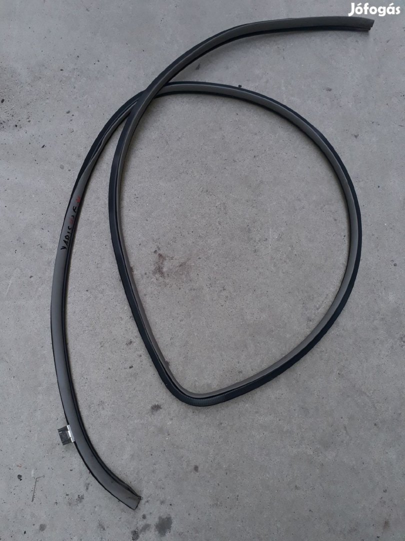 Toyota Yaris 05-10 Jobb Első Ajtó Gumikéder