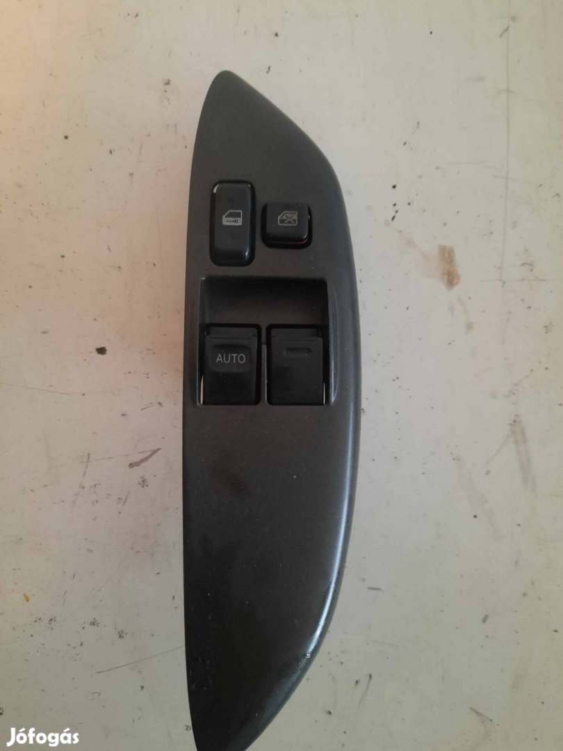Toyota Yaris 1999-2005 bal első ablakemelő kapcsoló