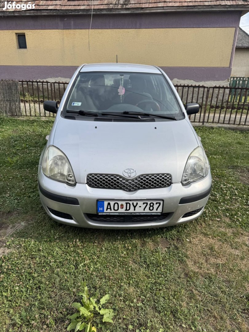 Toyota Yaris 1.0