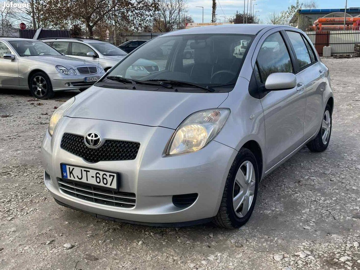 Toyota Yaris 1.0 998 Ice Jó motorikus és műszak...