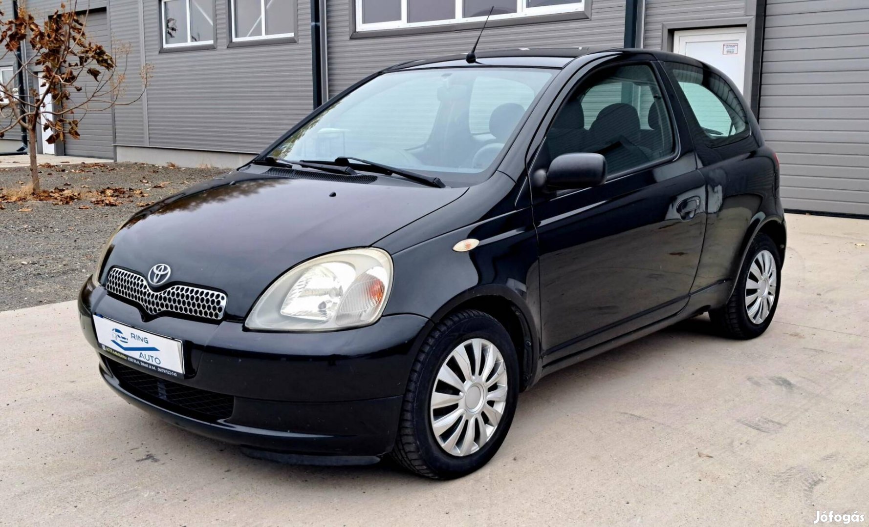 Toyota Yaris 1.0 Téli-Nyári Kerekek/10 Éve 1 TU...