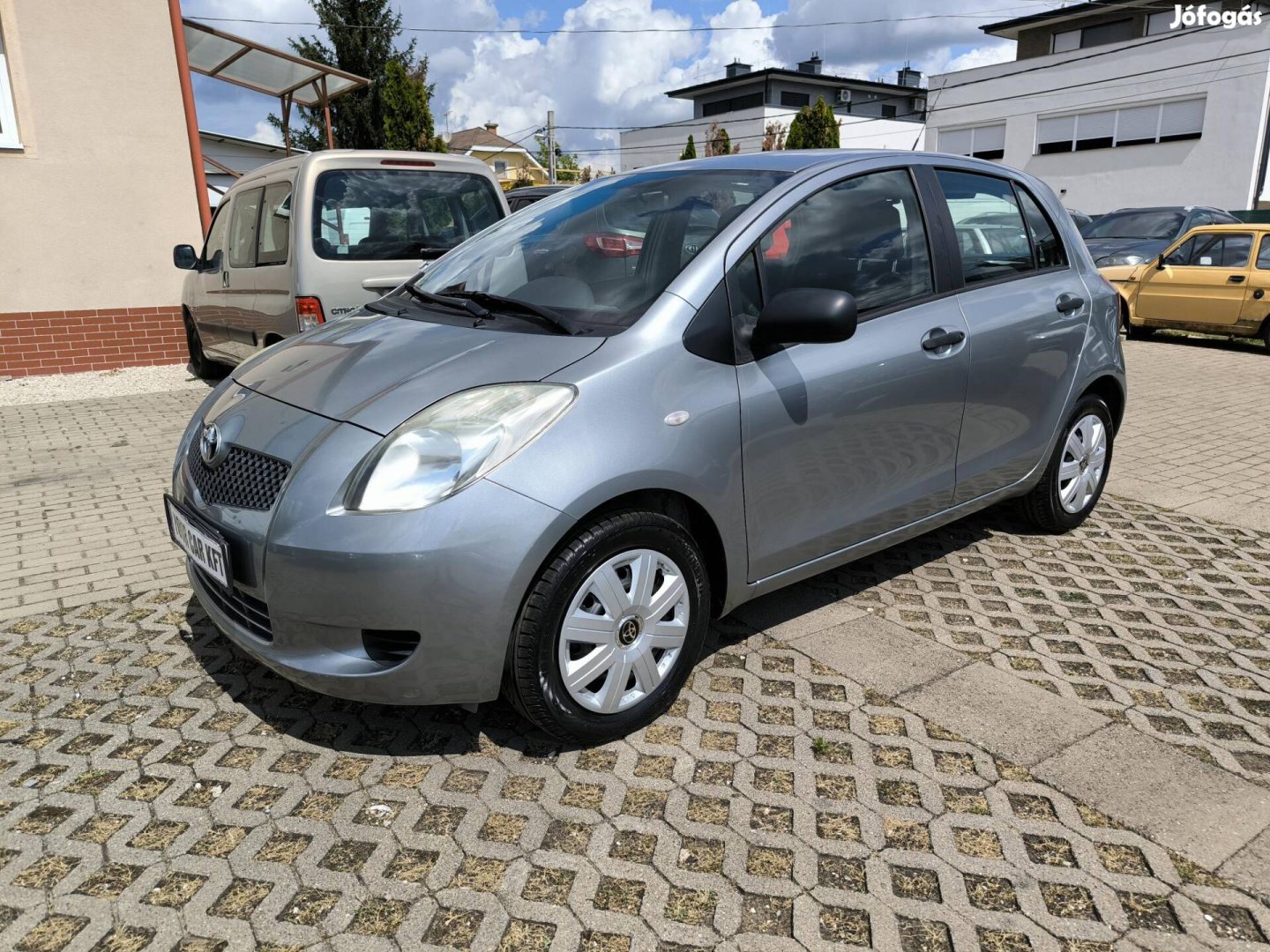 Toyota Yaris 1.0 Terra 76000 KM!