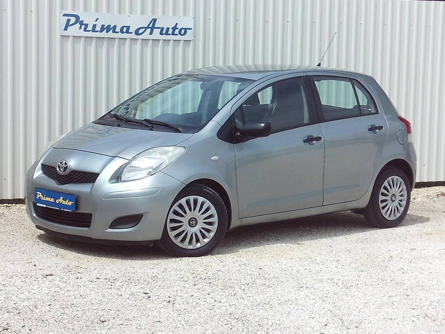 Toyota Yaris 1.0 Terra+