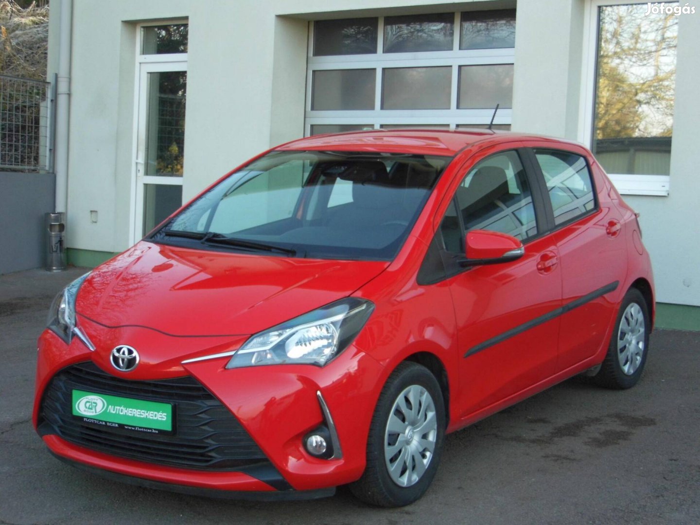 Toyota Yaris 1.0 VVT-i Comfort Kitünő Műszaki É...