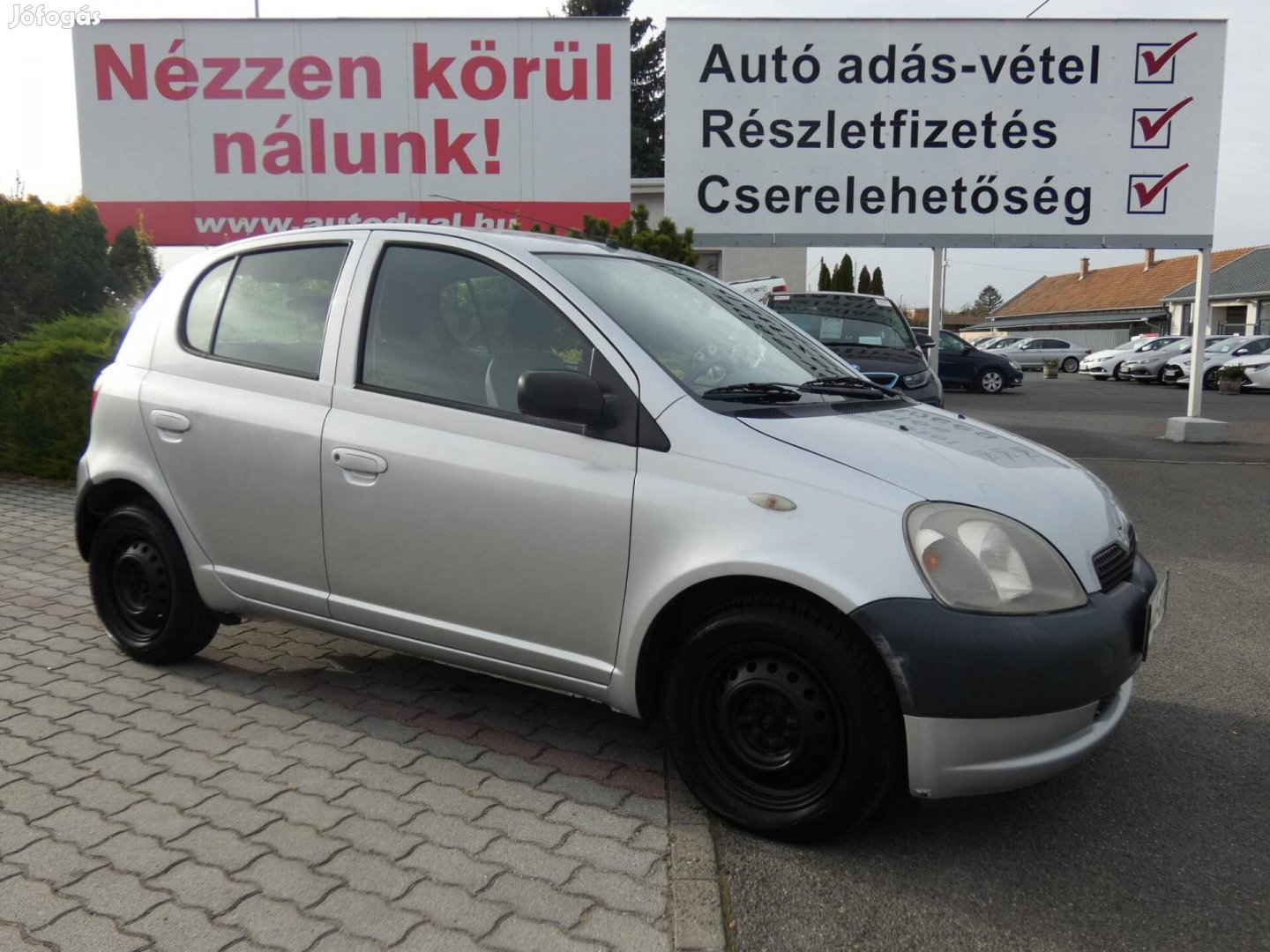 Toyota Yaris 1.0 VVT-i Linea LUNA Friss