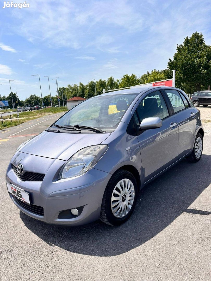 Toyota Yaris 1.33 LIFE 1.33 benzines! 100 Le ma...