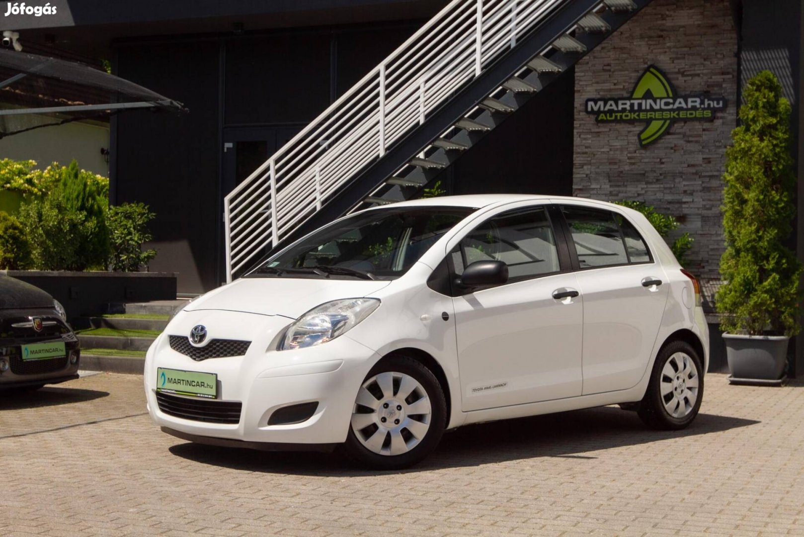 Toyota Yaris 1.33 Terra Polar White Edition + G...