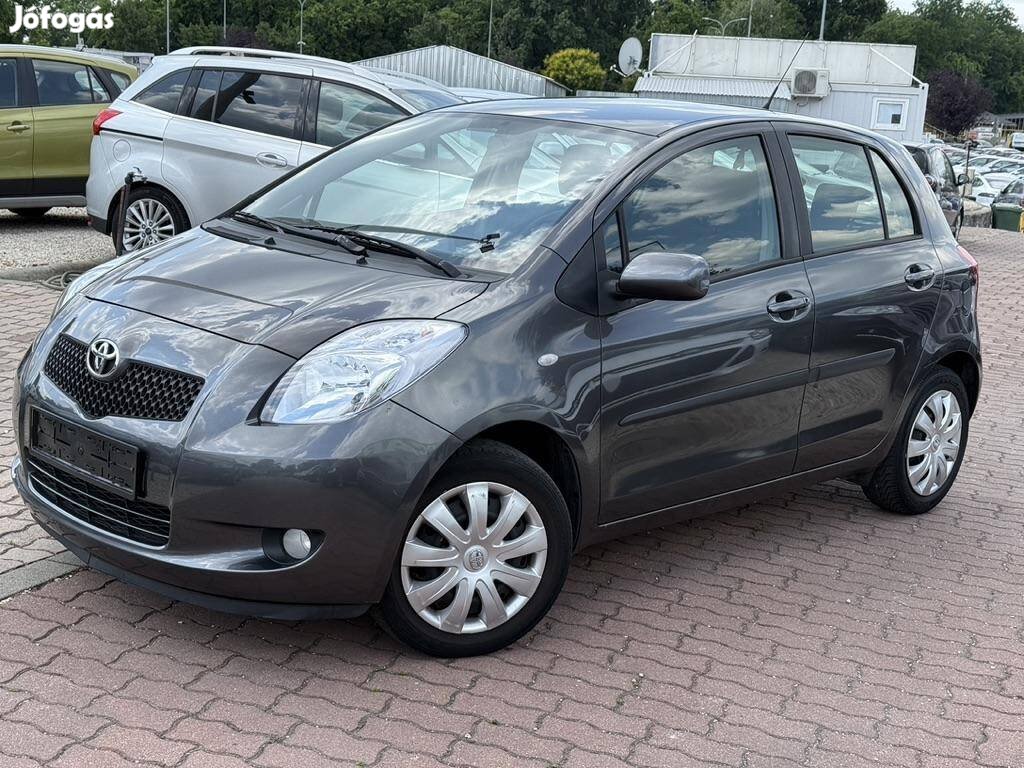 Toyota Yaris 1.3 Sol AC
