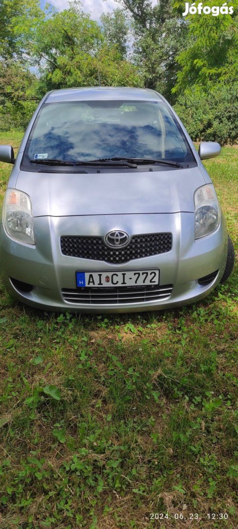 Toyota Yaris 1.3 benzin