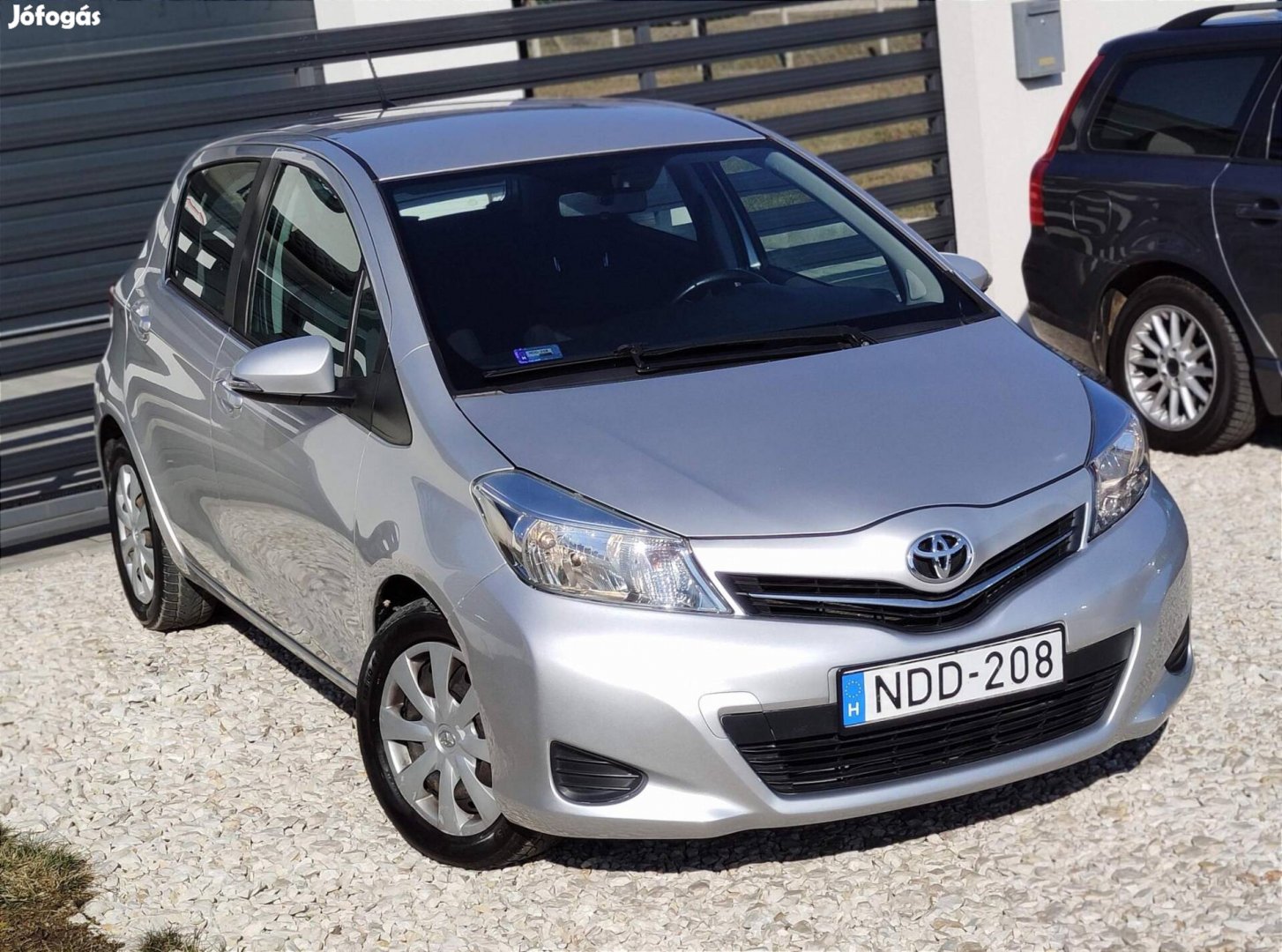 Toyota Yaris 1.4 D-4D Active 4-5L/100km Facelif...