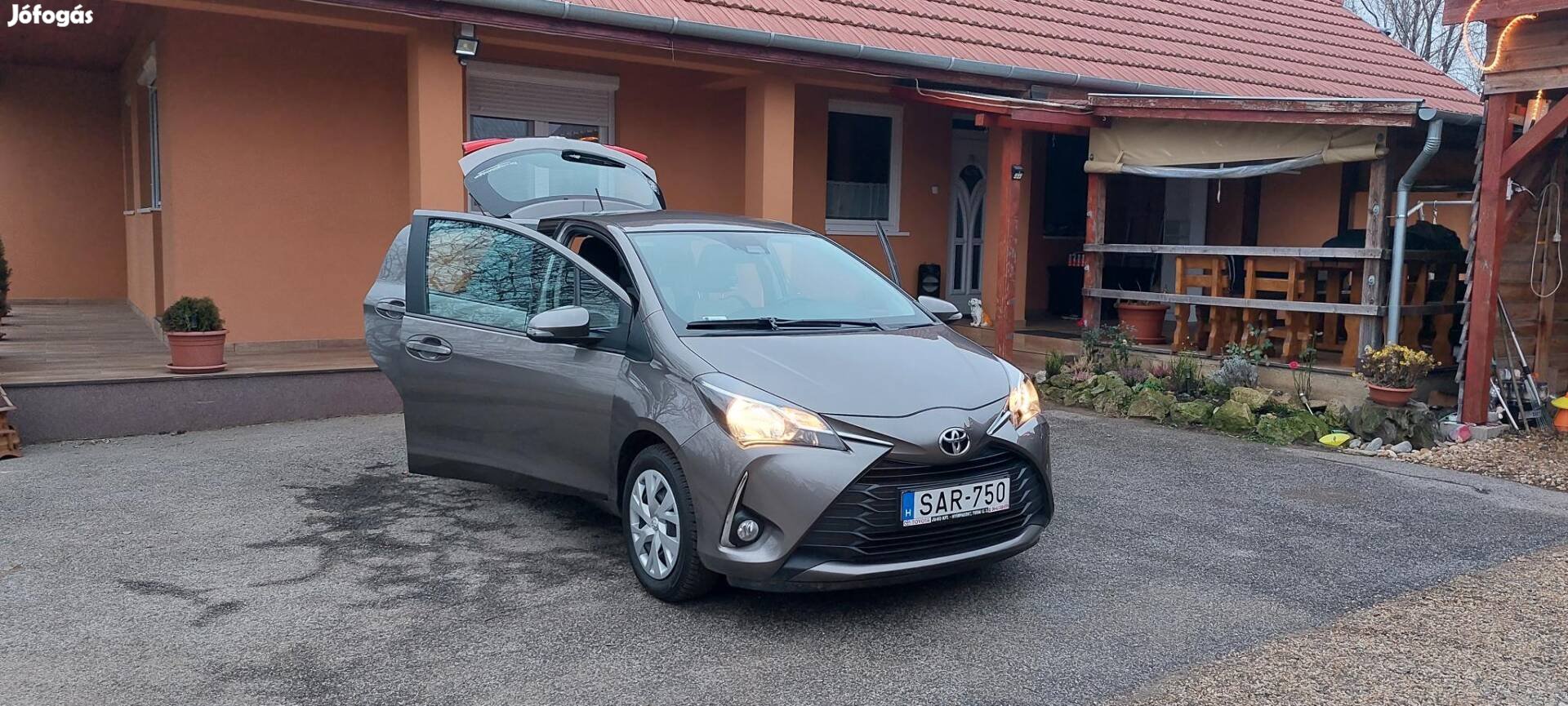 Toyota Yaris 1.5 Dual VVT-iE Selection Blue