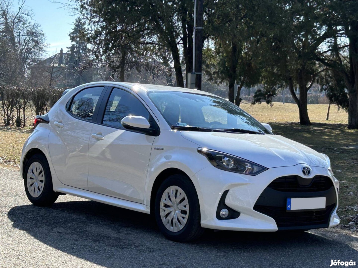 Toyota Yaris 1.5 Hybrid Active e-CVT 21209 KM!!!