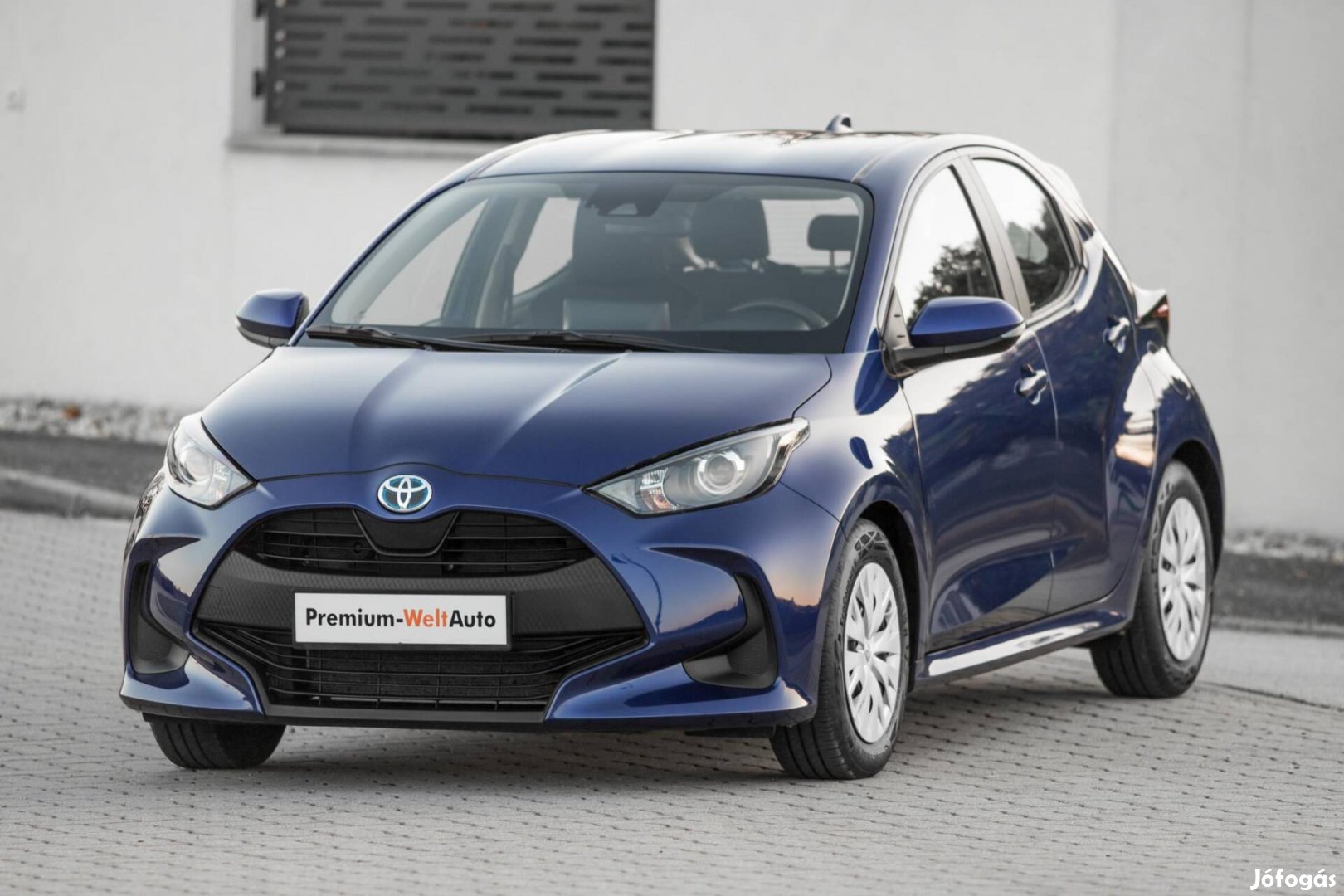 Toyota Yaris 1.5 Hybrid Comfort Style Tech e-CV...