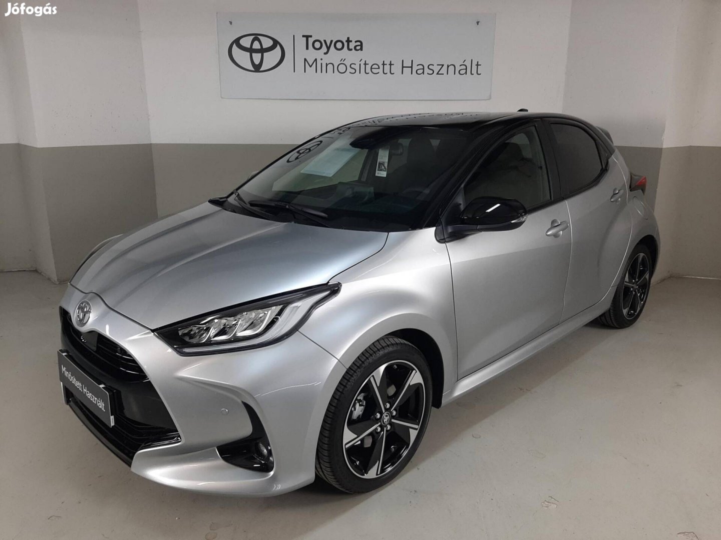 Toyota Yaris 1.5 Hybrid Premier Edition e-CVT M...