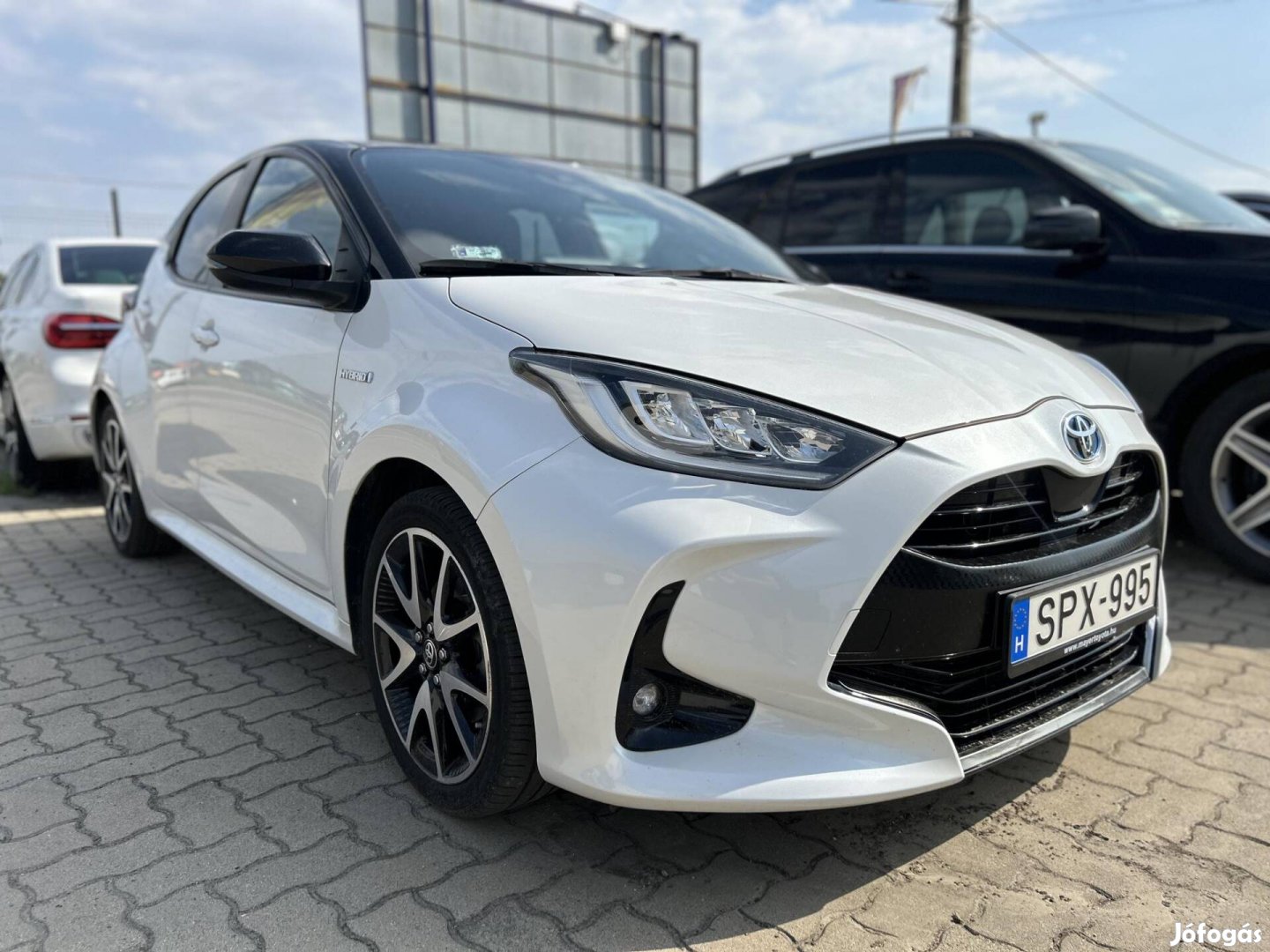 Toyota Yaris 1.5 Hybrid Selection Elegant e-CVT