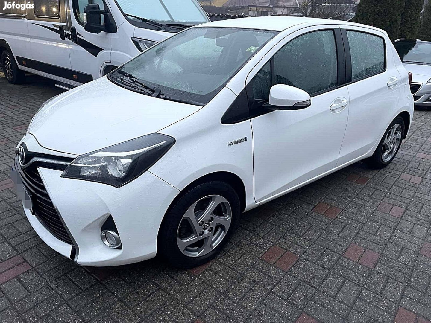 Toyota Yaris 1.5 VVT-i Hybrid Active e-CVT