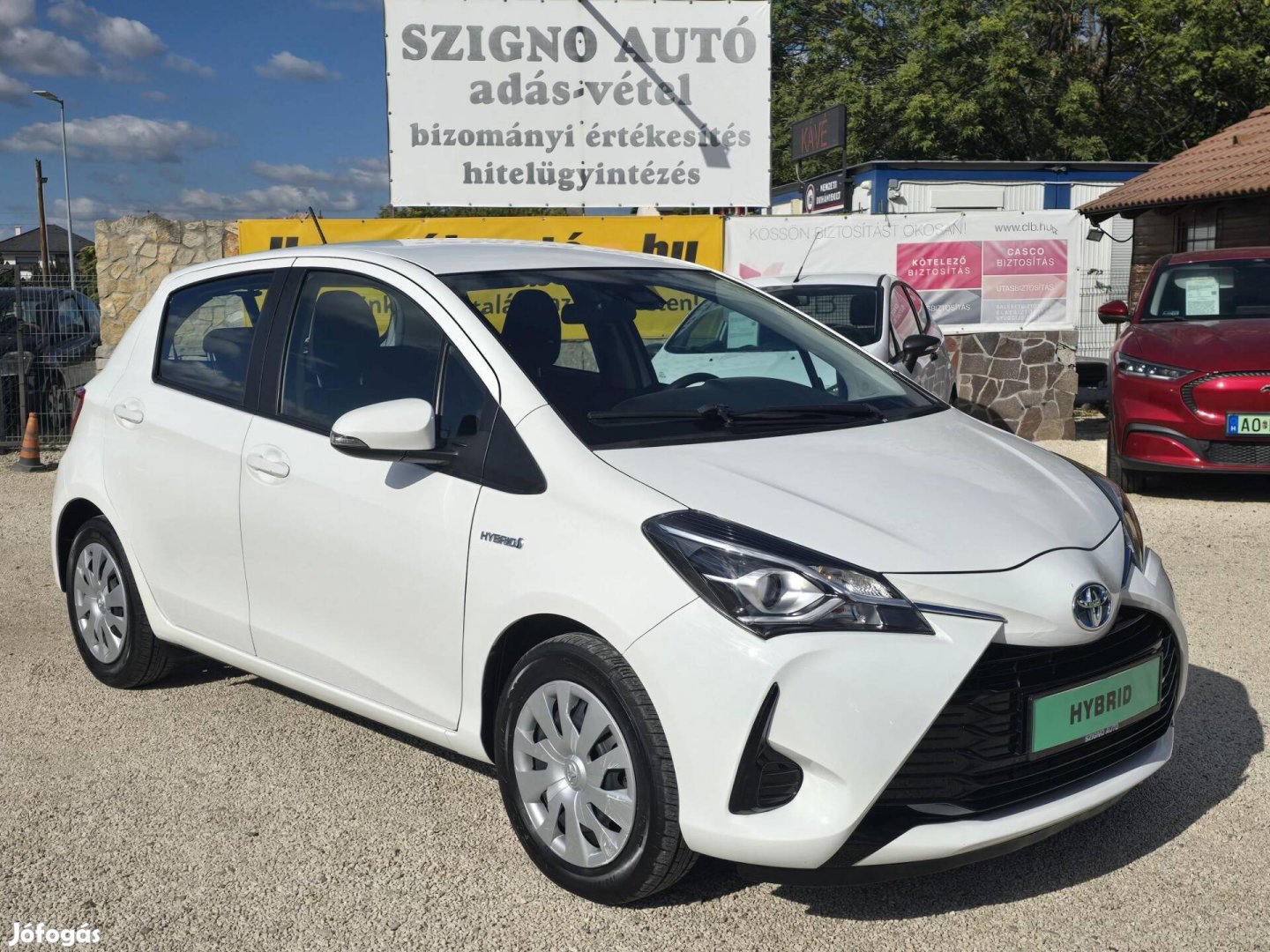 Toyota Yaris 1.5 VVT-i Hybrid Active e-CVT Mint...